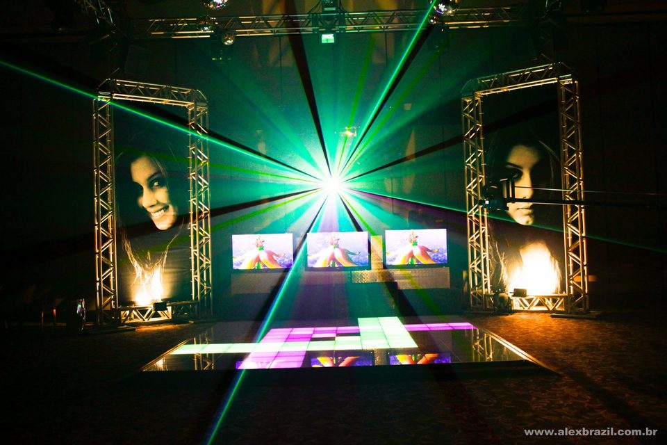 Debut: Vitoria Cunha